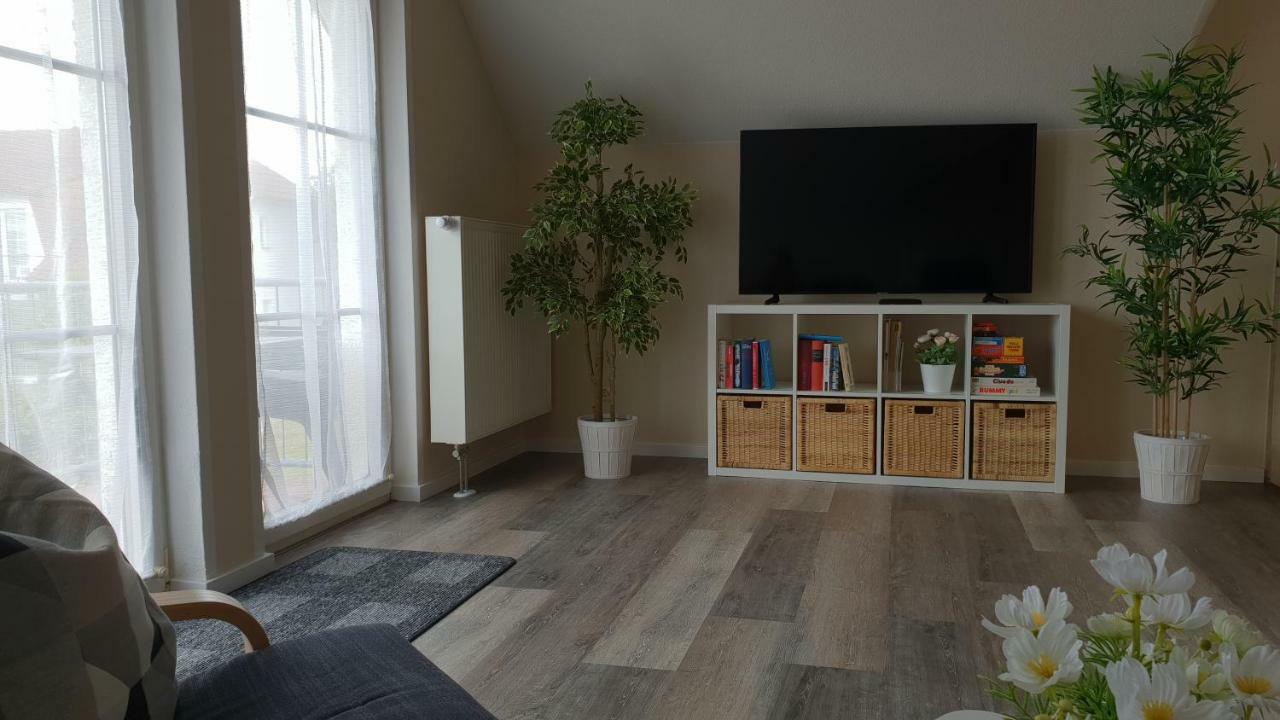 Ferienapartment Wiese & Meer Auf Ruegen Neddesitz Exterior foto